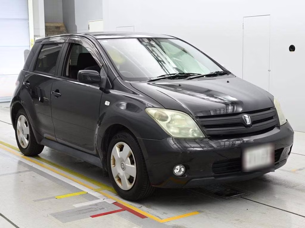 TOYOTA IST