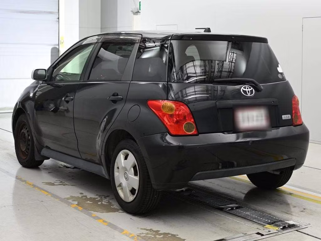 TOYOTA IST