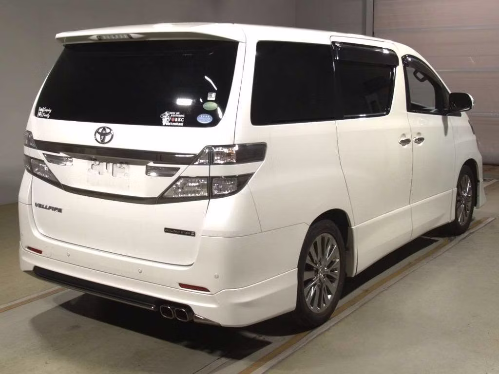 TOYOTA VELLFIRE