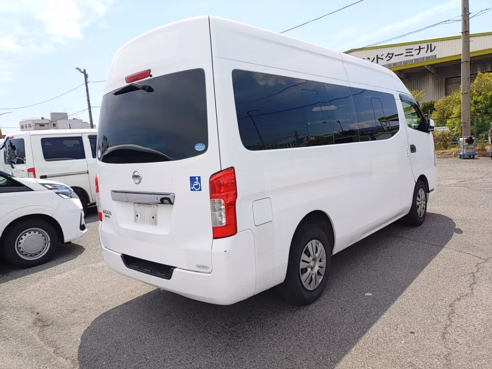 NISSAN NV350 CARAVAN