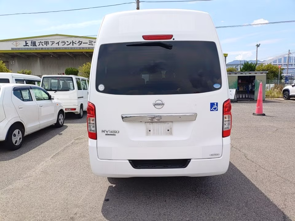 NISSAN NV350 CARAVAN