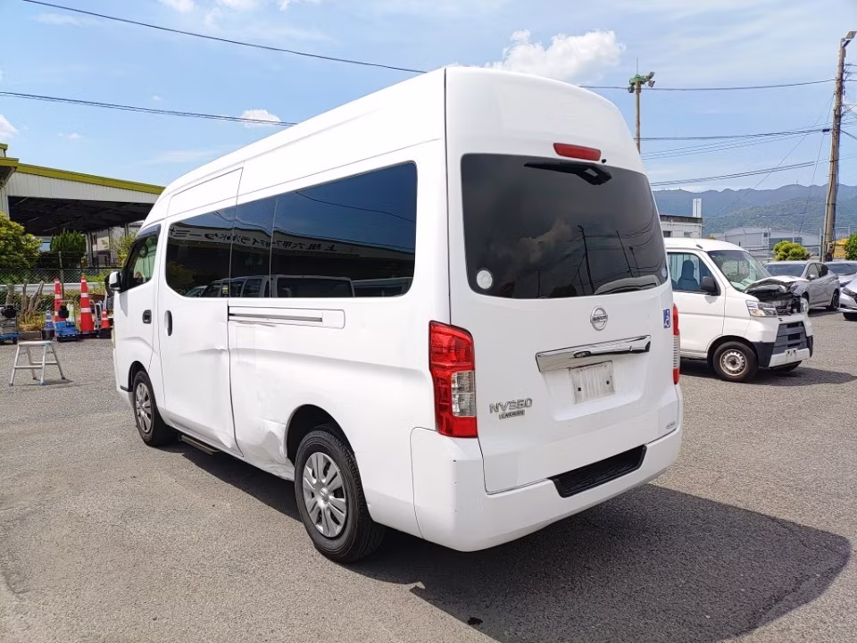 NISSAN NV350 CARAVAN