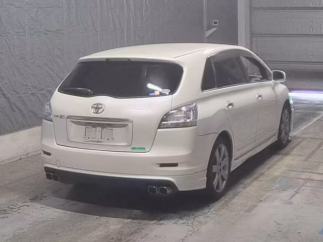 TOYOTA MARK X ZIO