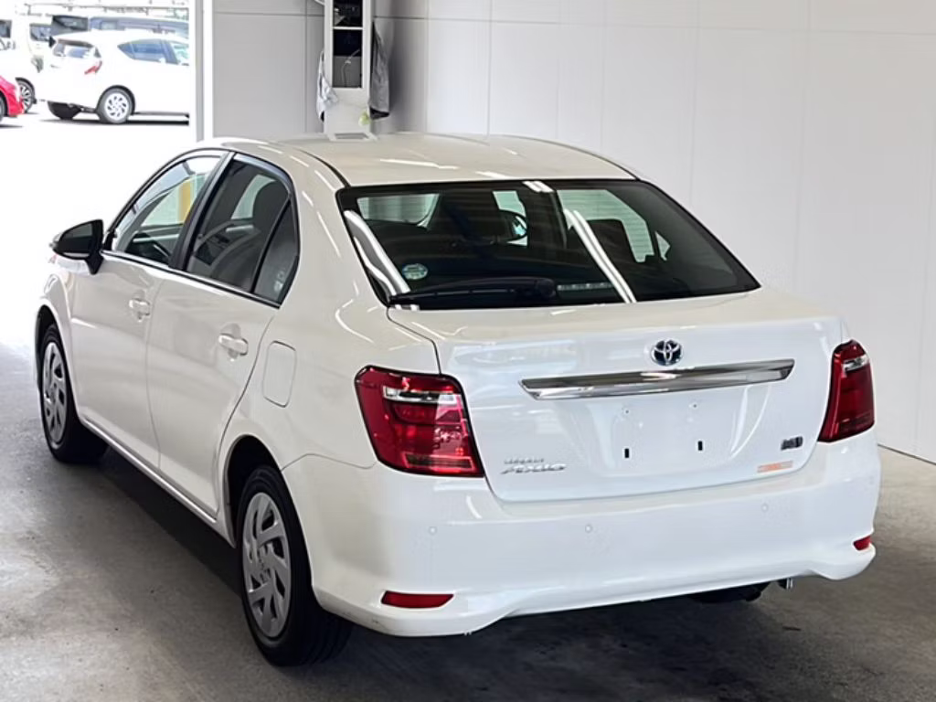 TOYOTA COROLLA AXIO