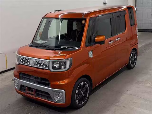 DAIHATSU WAKE