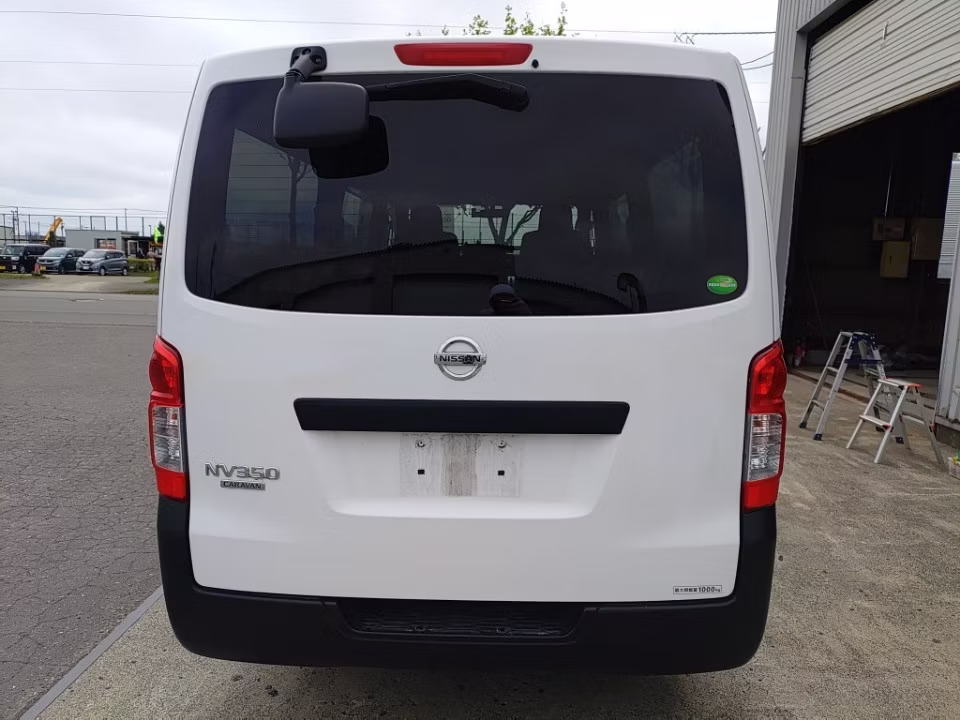 NISSAN NV350 CARAVAN