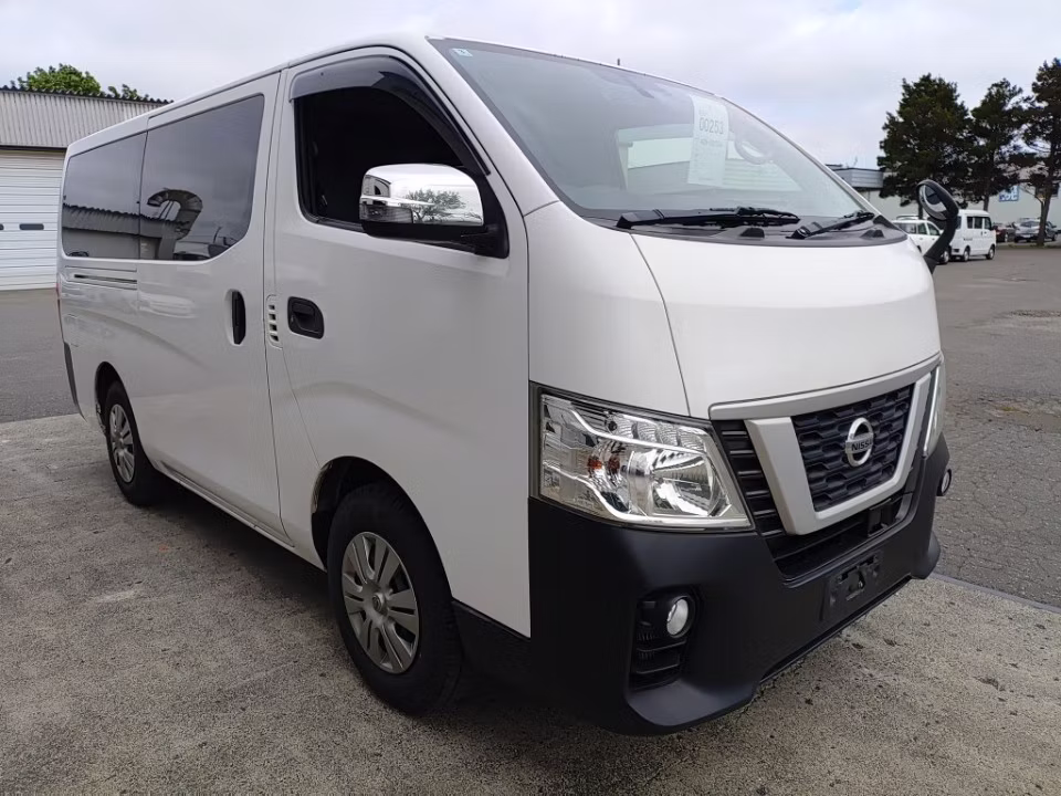 NISSAN NV350 CARAVAN