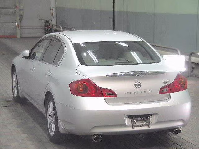 NISSAN SKYLINE