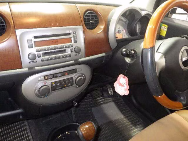DAIHATSU MIRA GINO