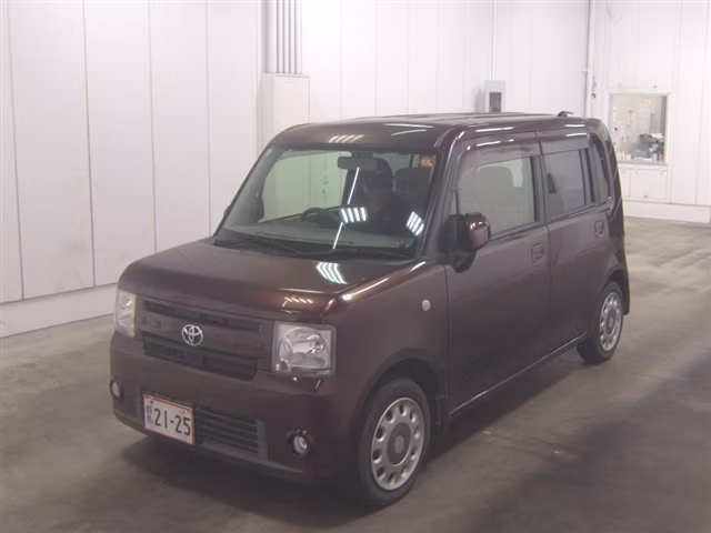 TOYOTA PIXIS SPACE
