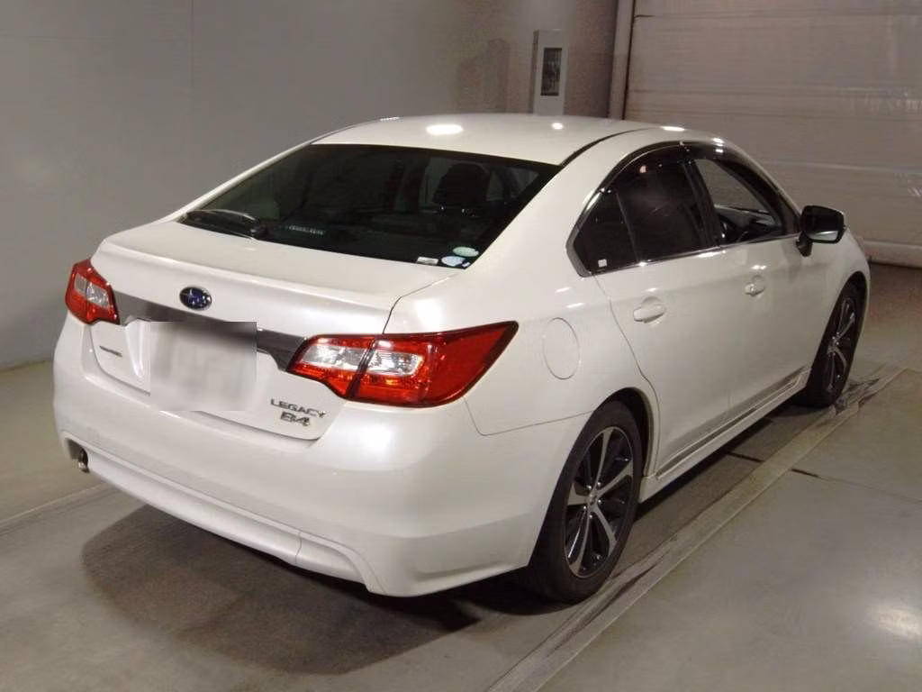 SUBARU LEGACY B4