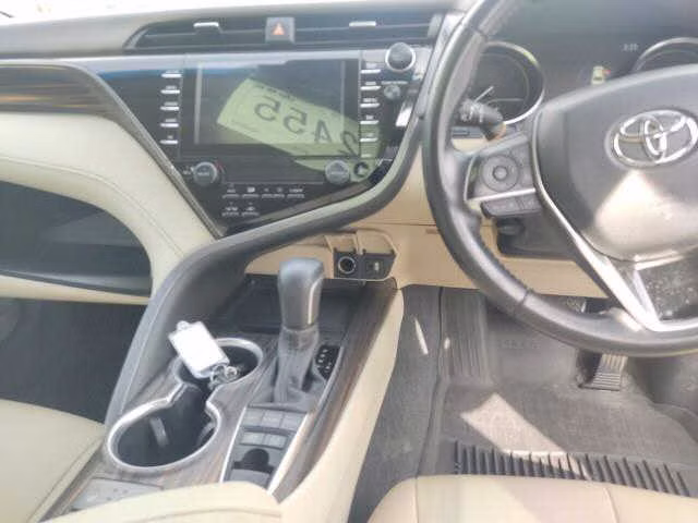 TOYOTA CAMRY
