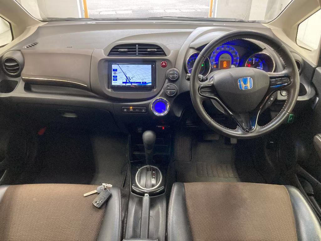 HONDA FIT SHUTTLE
