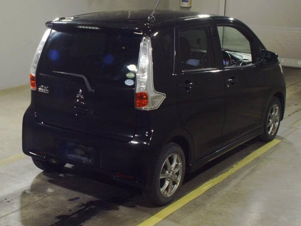 MITSUBISHI EK CUSTOM