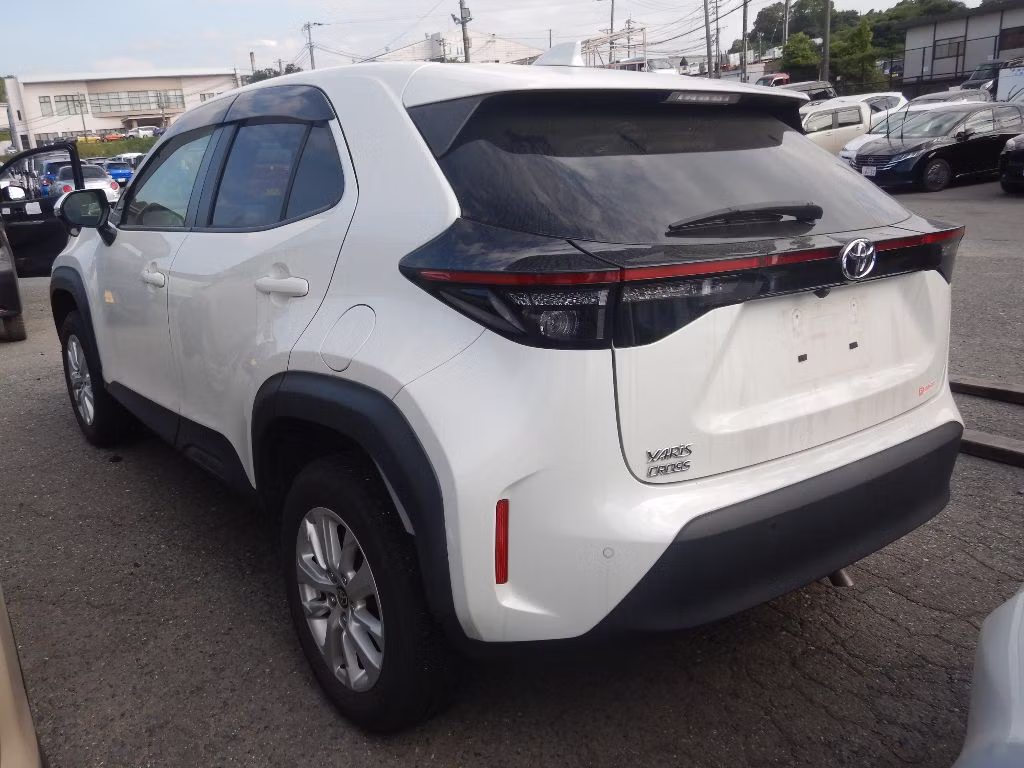 TOYOTA YARIS CROSS