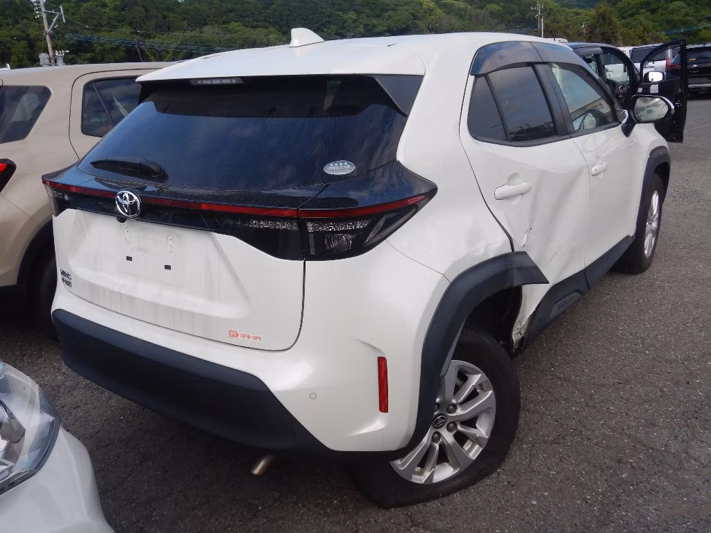 TOYOTA YARIS CROSS