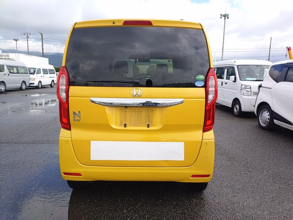 HONDA N-BOX