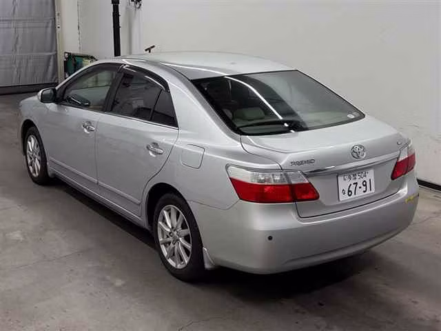 TOYOTA PREMIO