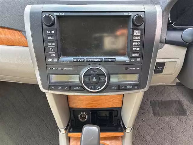 TOYOTA PREMIO