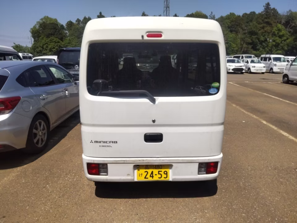 MITSUBISHI MINICAB