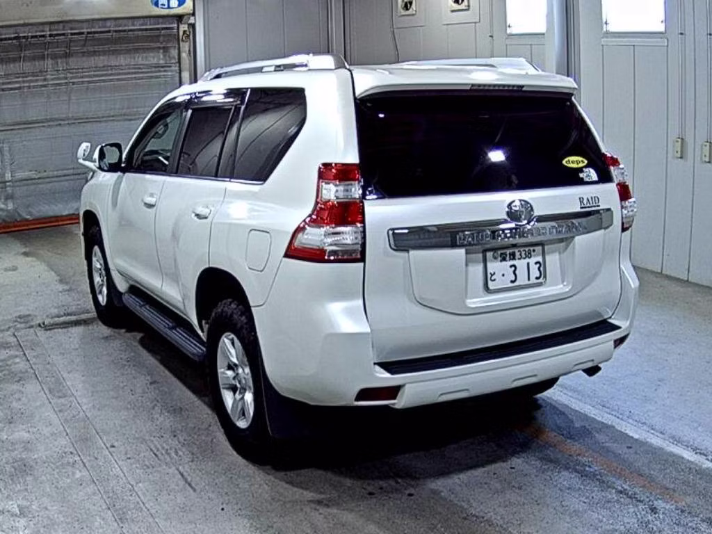 TOYOTA LAND CRUISER PRADO