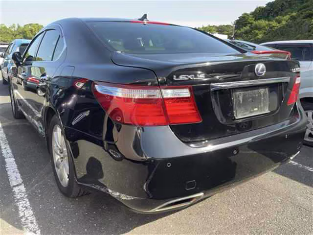 LEXUS LS600H