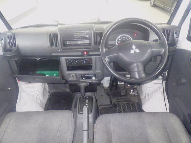MITSUBISHI MINICAB