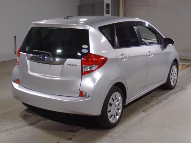 SUBARU TREZIA