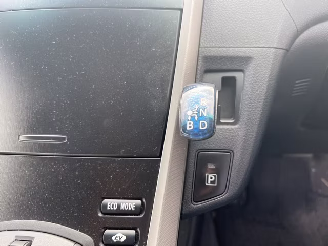 TOYOTA SAI
