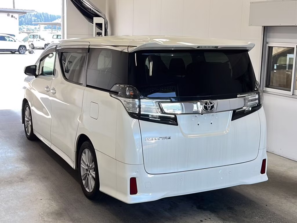 TOYOTA VELLFIRE