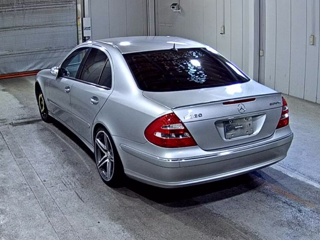 MERCEDES-BENZ E-CLASS