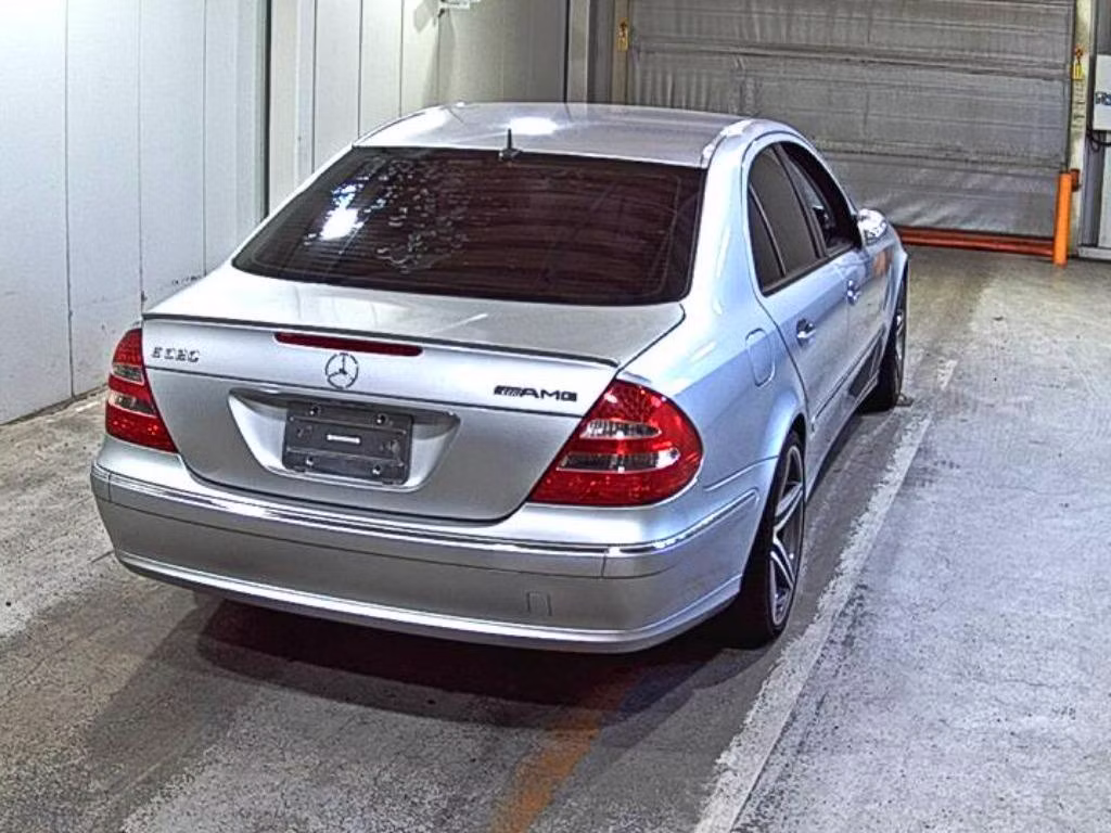 MERCEDES-BENZ E-CLASS