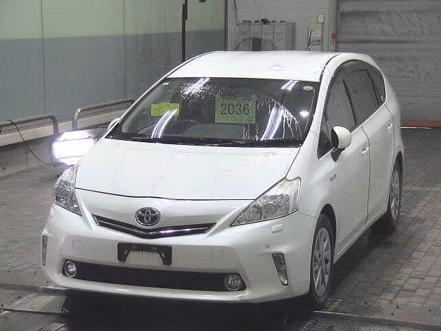 TOYOTA PRIUS ALPHA