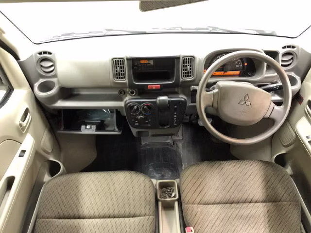 MITSUBISHI MINICAB
