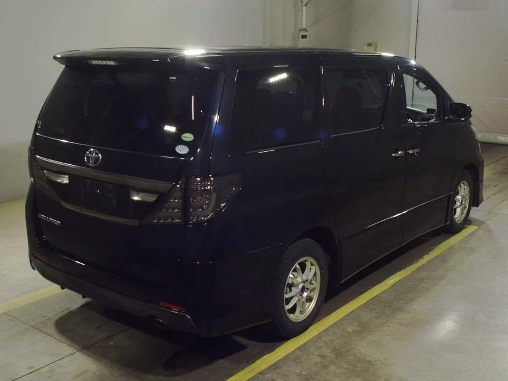 TOYOTA VELLFIRE