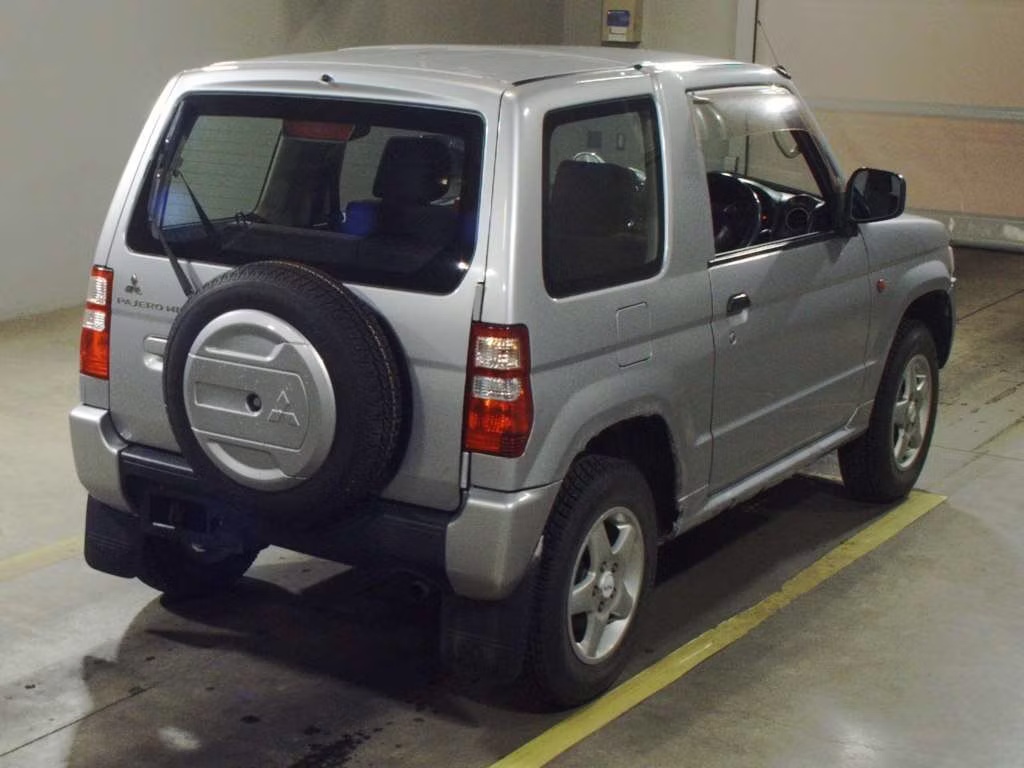MITSUBISHI PAJERO MINI