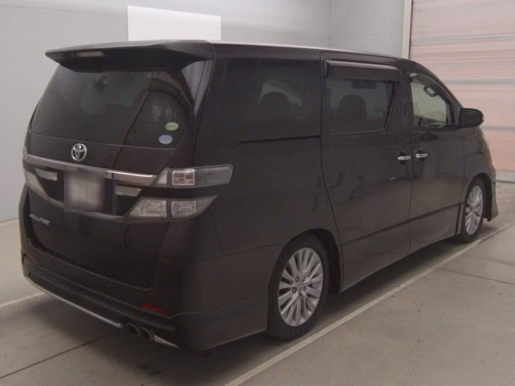 TOYOTA VELLFIRE