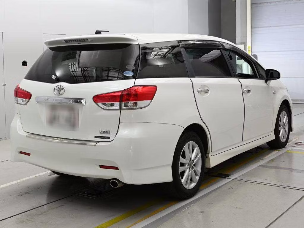 TOYOTA WISH
