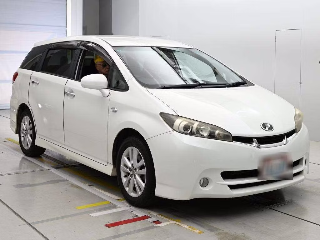 TOYOTA WISH