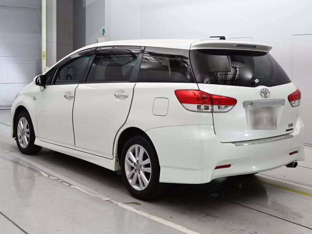 TOYOTA WISH