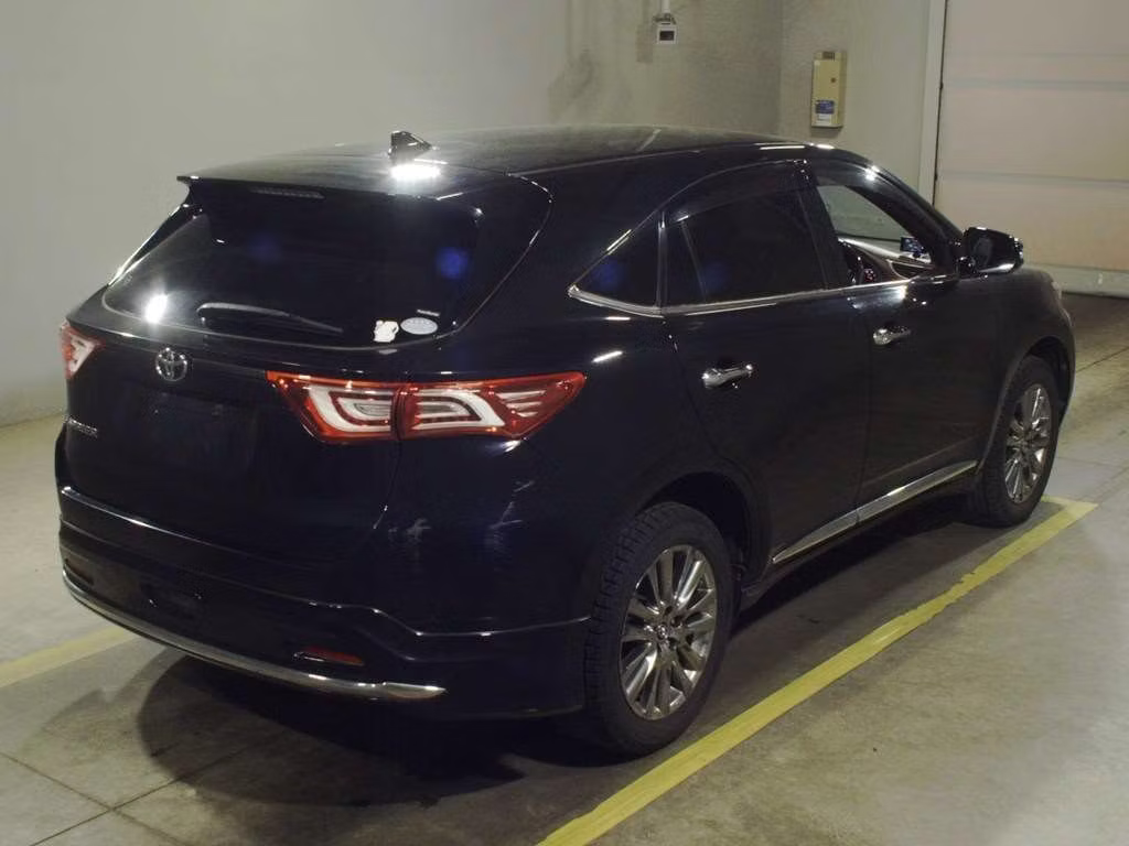 TOYOTA HARRIER