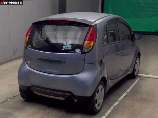 MITSUBISHI I