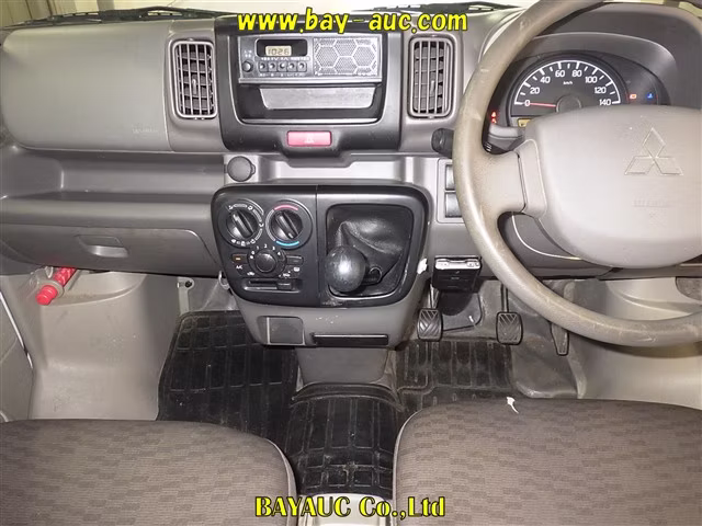 MITSUBISHI MINICAB