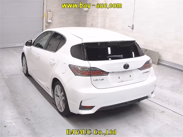 LEXUS CT200H