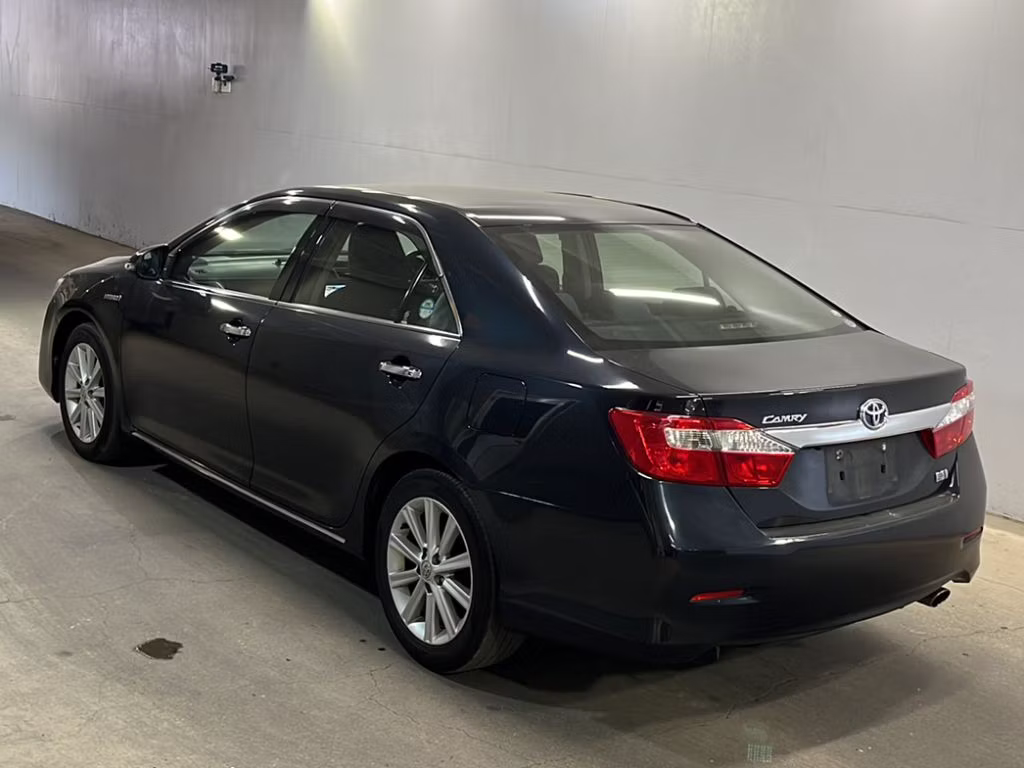TOYOTA CAMRY
