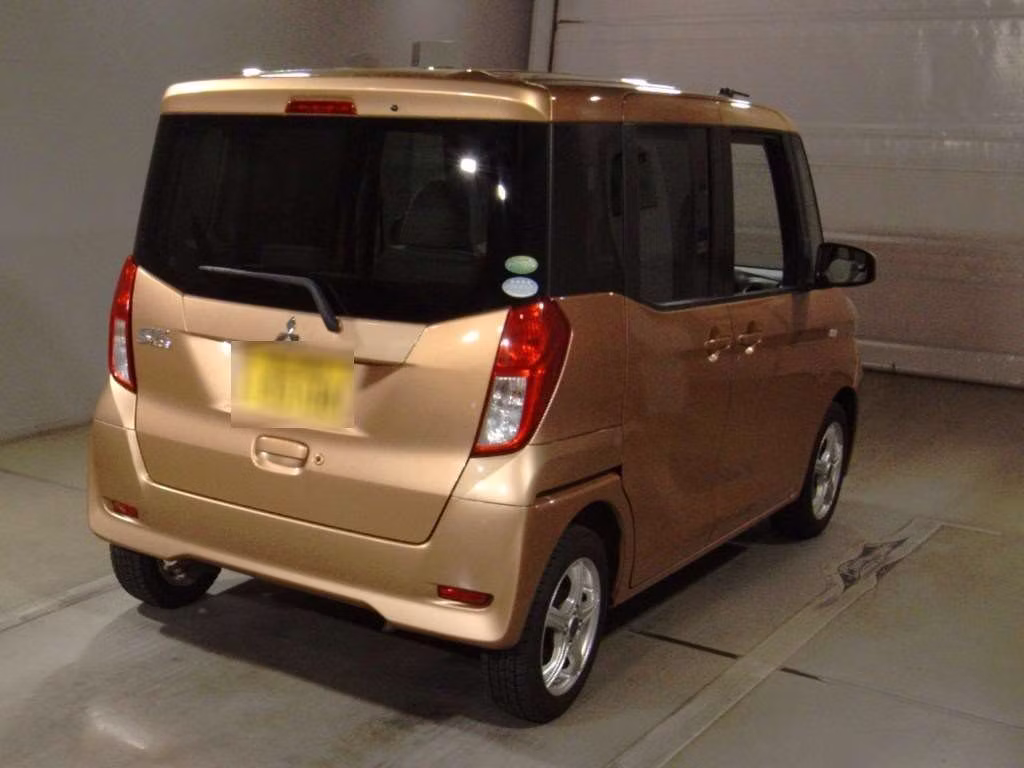 MITSUBISHI EK SPACE
