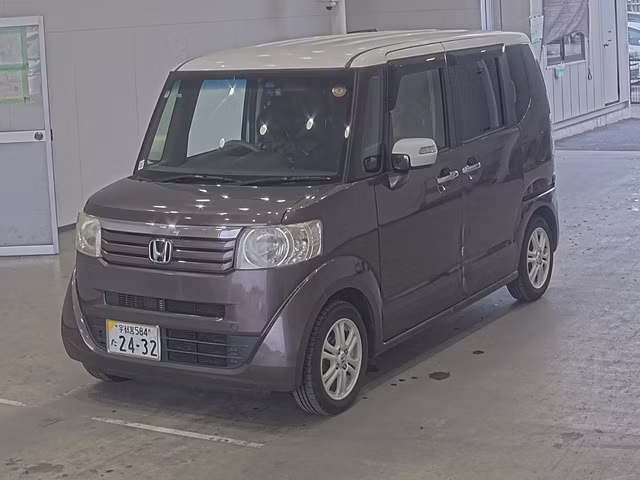 HONDA N-BOX
