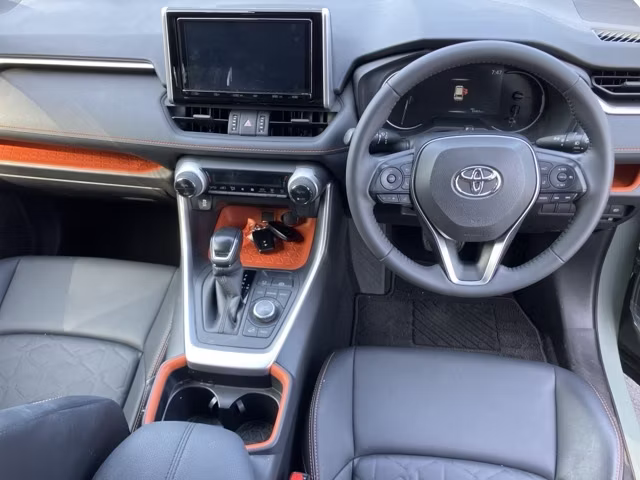 TOYOTA RAV4