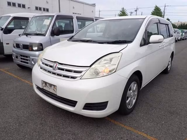 TOYOTA ISIS