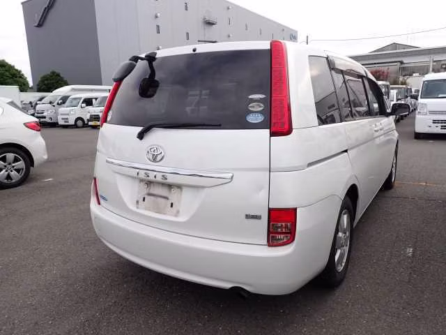 TOYOTA ISIS
